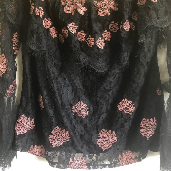 Adiva Black Floral lace off shoulders top size L - Picture 5 of 8